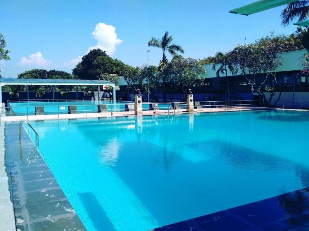Whiz Prime Hotel Darmo Harapan Sorabaya Extérieur photo