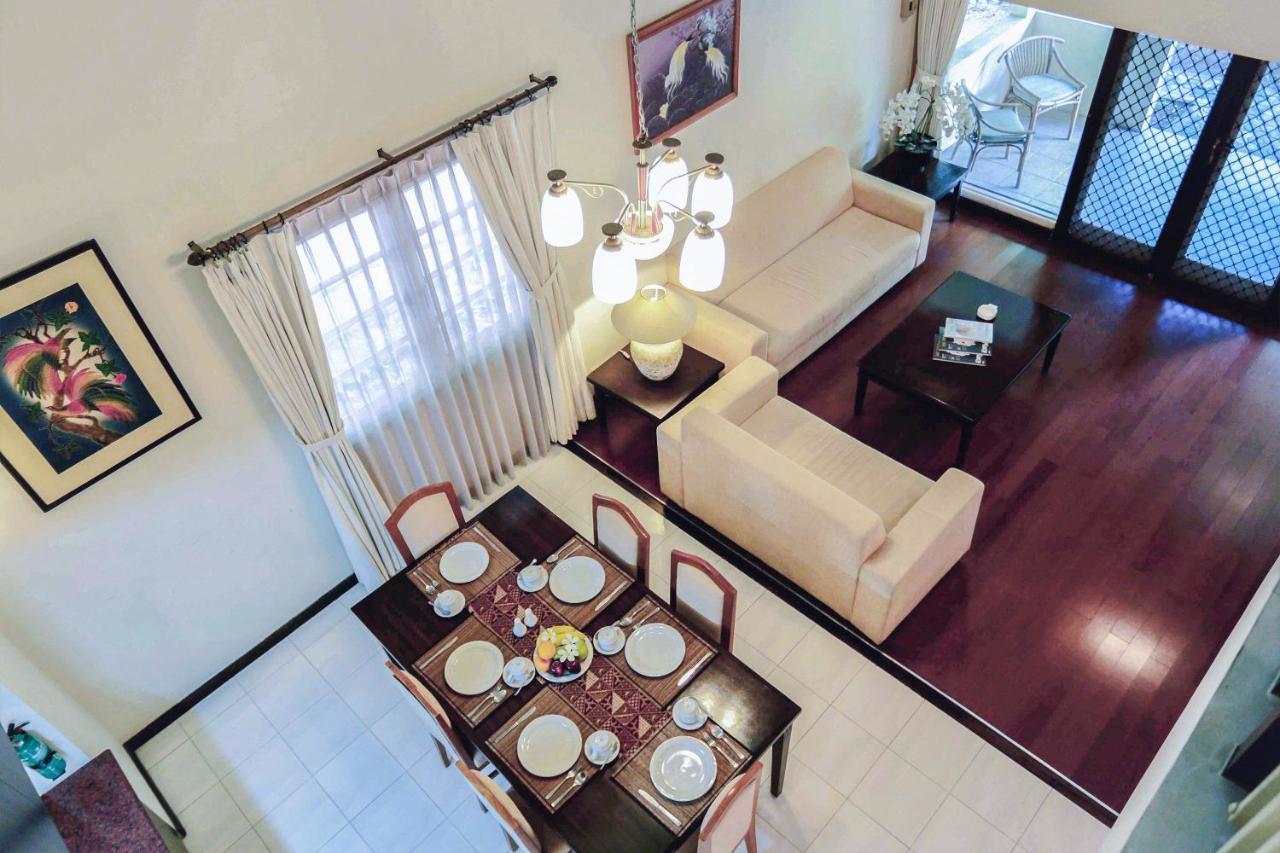 Whiz Prime Hotel Darmo Harapan Sorabaya Extérieur photo